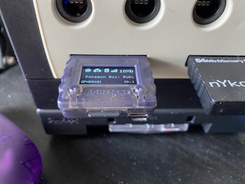 Picture of a MemCard Pro GC unit